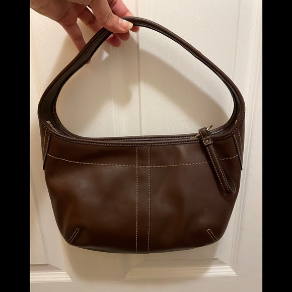 Coach Handbags - Vintage Coach bag
